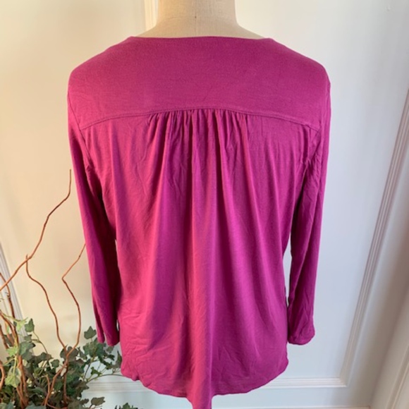 Banana Republic Surplice Deep V-Neckline Knit Top - Picture 6 of 9